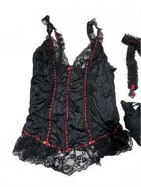 Vintage 90s  Black and Red 3 Piece Lingerie Set By Tosca Size L Measures M